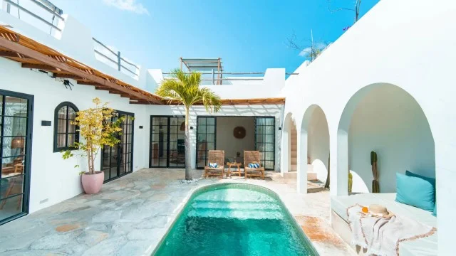 Mengapa Bali Tetap Menjadi Destinasi Wisata Honeymoon Favorit Hingga Saat Ini